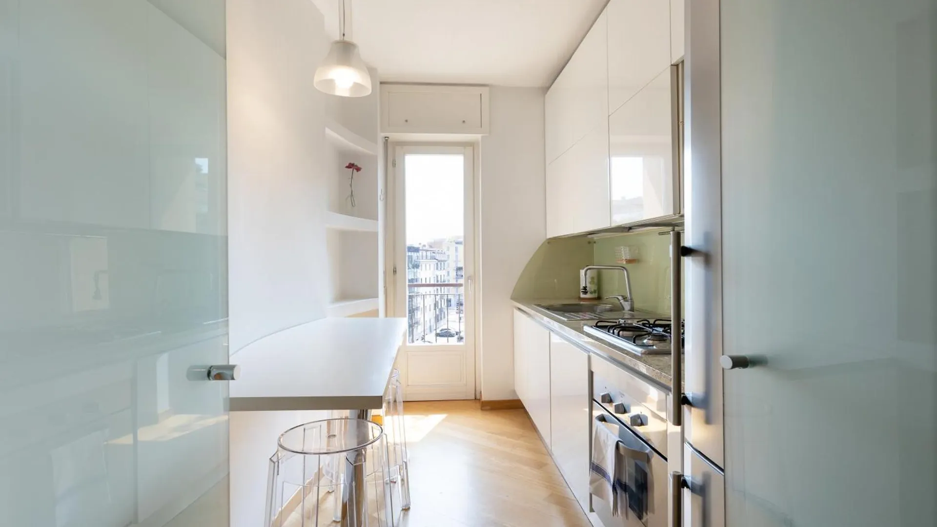 Spacious Two Bedrooms Solari Area - Mirable Pm Mailand 0*,